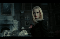 DarkShadows-Film-119