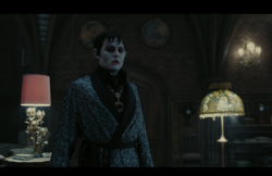 DarkShadows-Film-125
