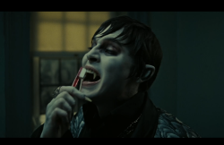 DarkShadows-Film-138