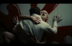 DarkShadows-Film-181