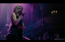 DarkShadows-Film-206