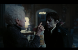 DarkShadows-Film-249