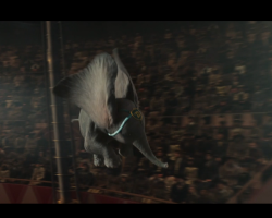 Dumbo-Film-240