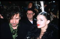 288329 07: Director Tim Burton and wife Lisa Marie attend the premiere of "Mars Attacks" at Mann